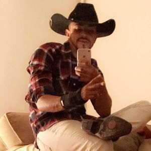 Meet your Posher, Adriano